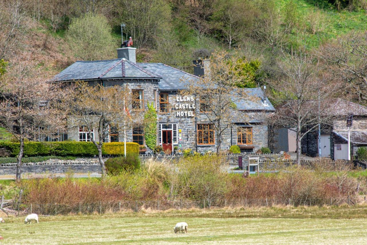 Elen'S Castle Hotel Dolwyddelan Exterior foto