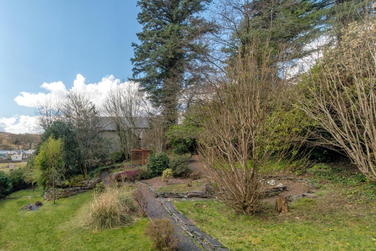 Elen'S Castle Hotel Dolwyddelan Exterior foto